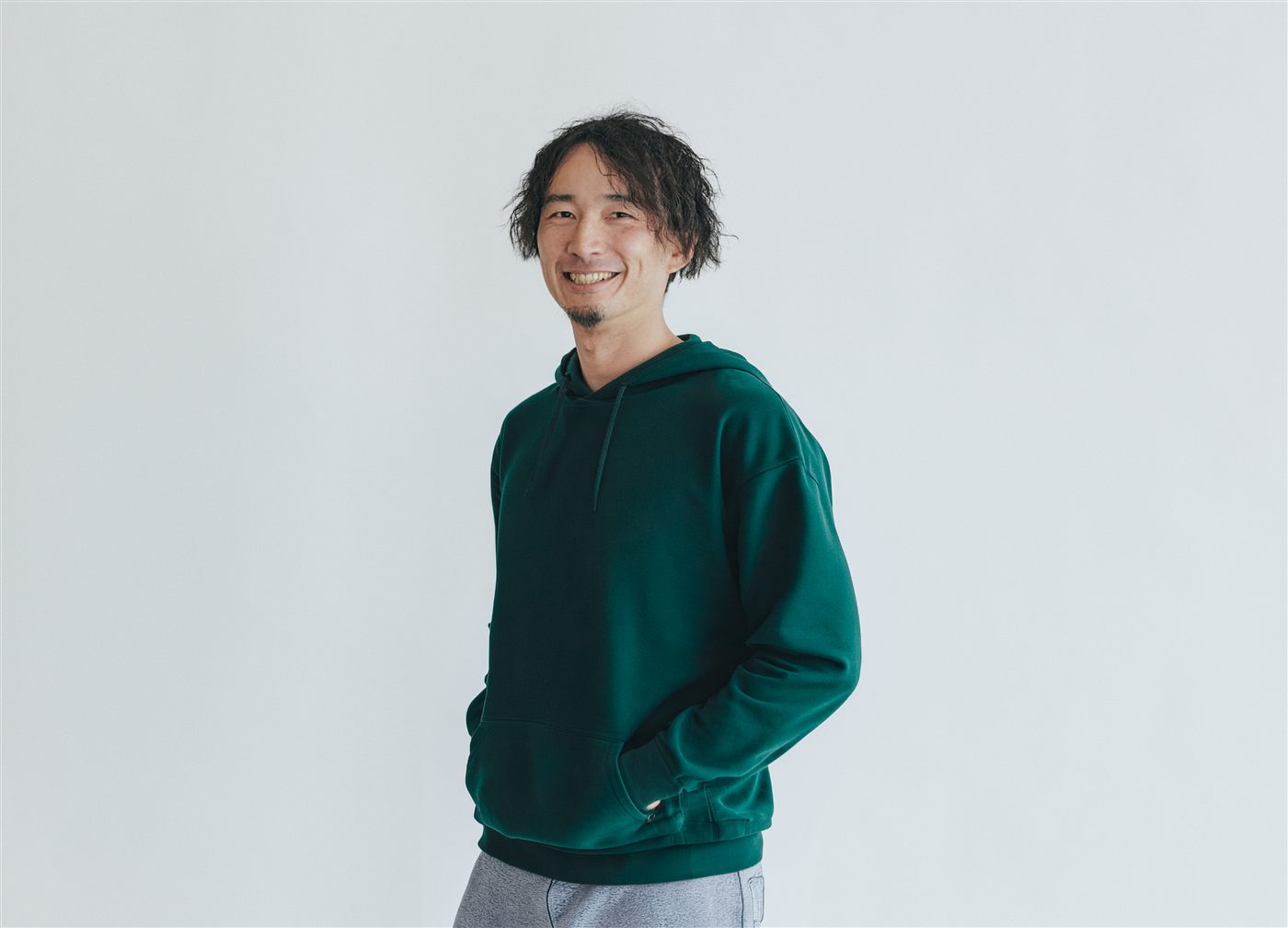 株式会社Space R代表取締役・赤間健太が教育現場を訪問している様子
